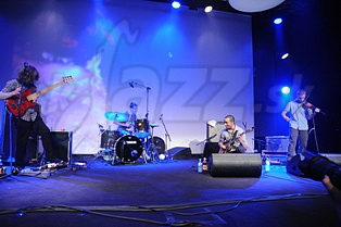  LES RHINOCÉROS  