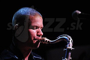  NIKOLAJ NIKITIN  