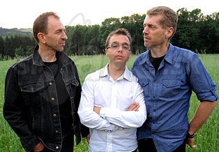  AMC TRIO  