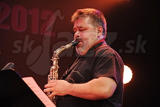  OSCAR NORIEGA  