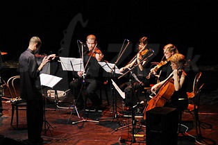  ADRIAN HARVAN+SLAČIKOVÉ KVARTETO  