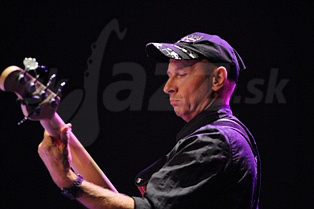  JURAJ GRIGLÁK  
