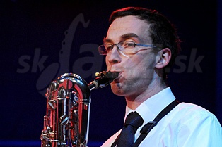  ĽUBOMÍR OĽACH  