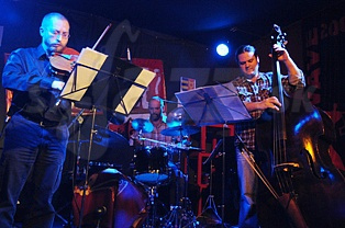SZILÁRD MEZEI TRIO