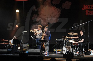  MARY HALVORSON QUINTET  