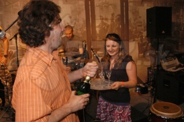  OTVÁRANIE PERLIVÉHO MOKU