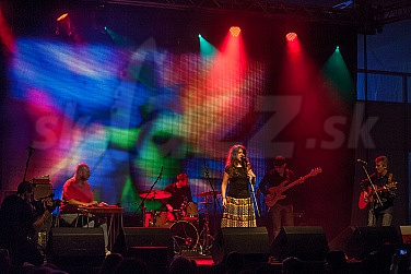  ZUZANA MIKULCOVÁ & SANYLAND  