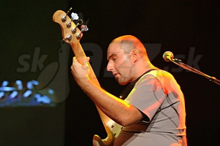  DODO MADOLA  