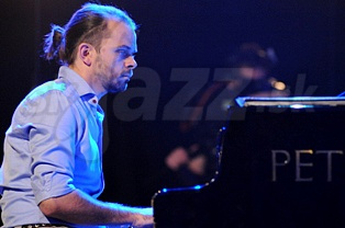  SLAWOMIR JASKULKE  