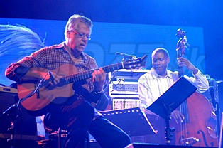  ROMERO + REGINALD  