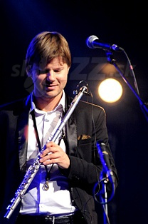  MAGNUS  