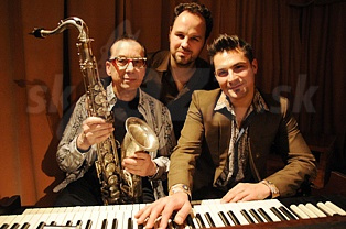  HARRY SOKAL GROOVE  