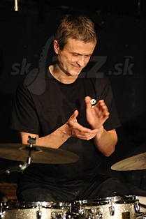  AUDUN  