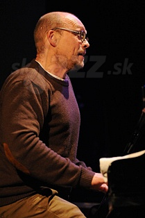  BUGGE  