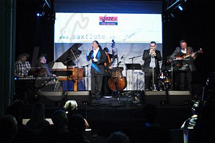  JAZZONANCE  