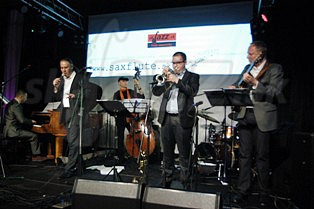  JAZZONANCE  