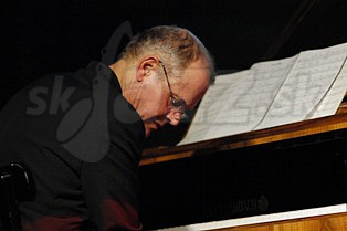  CHRISTOF SAENEGER  