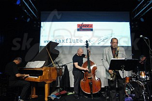  ERNIE WATTS QUARTET  