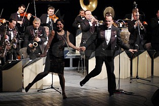  BRATISLAVA HOT SERENADERS  