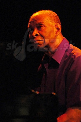  MUHAL RICHARD ABRAMS  