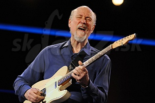 JOHN SCOFIELD  
