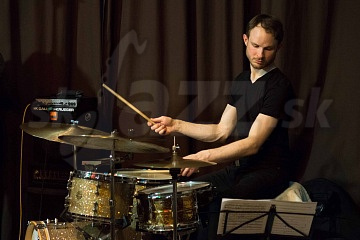  TOMÁŠ  
