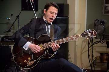  BENSON MCGLASHAN  