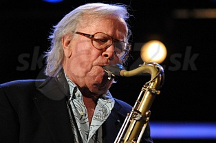  KLAUS DOLDINGER  