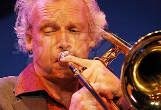  CHRISTIAN MUTHSPIEL  
