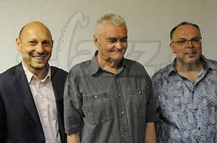  UČITEĽ A ŽIACI  