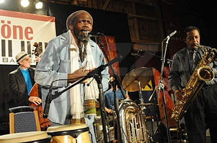  MANSUR + HOWARD  