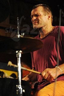  ULI  