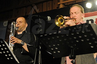  KLAUS + LORENZ  