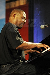  JAVIER MASSÓ  