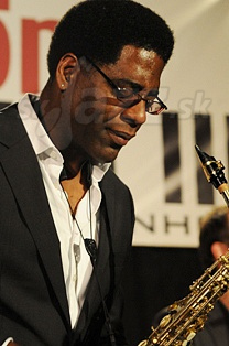  BRAD LEALI  