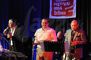  JAZZONANCE  