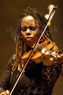  REGINA CARTER 