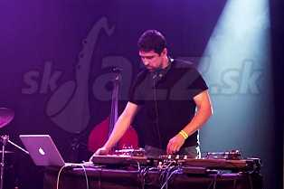 DJ KOKI  
