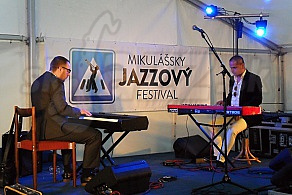  THREE PIANOS-ŠRÁMEK+KRAJŇÁK  