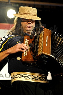  RENATO  