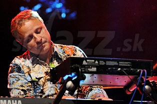  BORIS URBÁNEK  