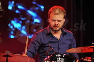  MARCEL BUNTAJ  