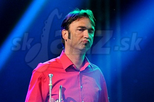  HORST-MICHAEL SCHAFFER  