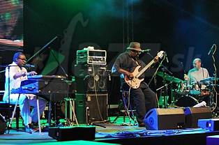  PAUL JACKSON  TRIO  