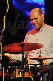  TONY  