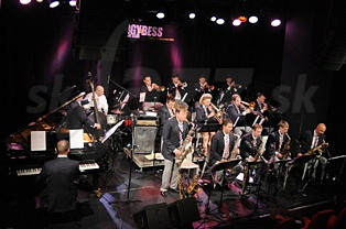  MOSCOW JAZZ ORCHESTRA  