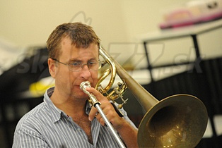  MICHAL  