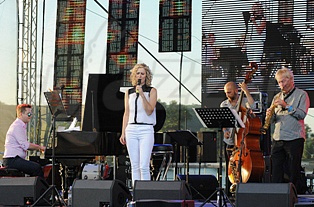  MARTA KRÓL & BAND  