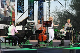  MARTA KRÓL & BAND  