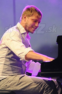  MARTIN  